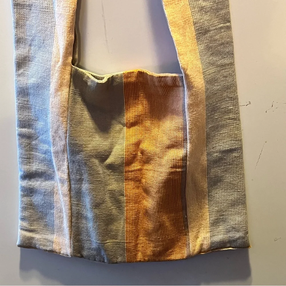 Barefoot dreams Chic Orange and Cream Shoulder Bag